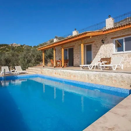 Vila Sleeps 4 Pool Air Con Wifi