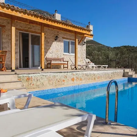 Sleeps 4 Pool Air Con Wifi Vila Kalkan